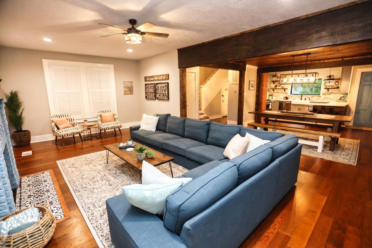 1926 4-bedroom House W/private Yard&huge Deck Ferienhaus Galveston